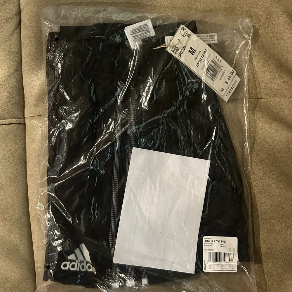 NWT Mens Medium Adidas Jogging Pants Black - Picture 3 of 6